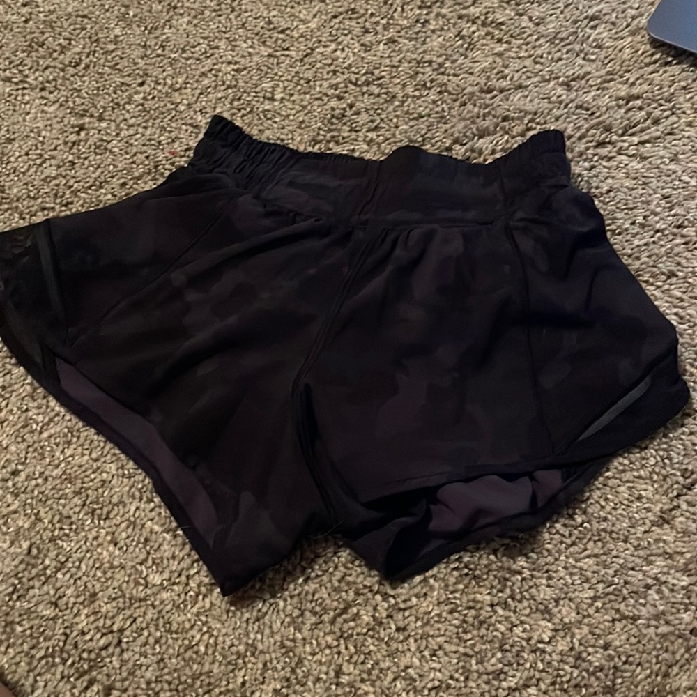 lululemon hotty hot shorts size 0